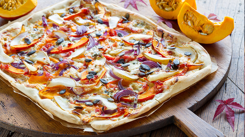 Herbstrezept: Kürbisflammkuchen